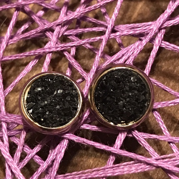 2/$15 Handmade 8 mm druzy earrings - Picture 5 of 8